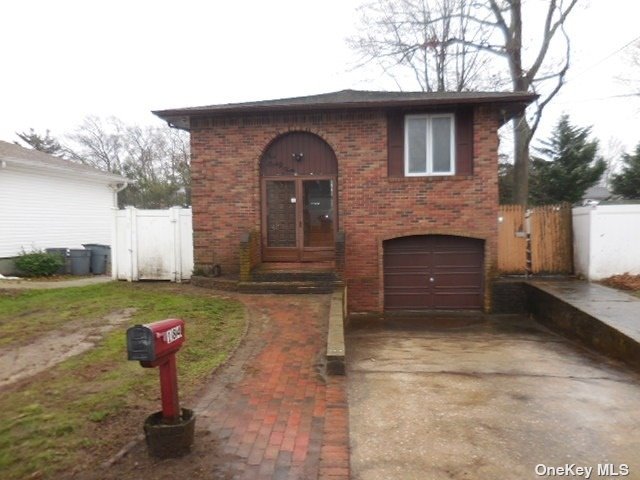 #1 photo, 184 Eugene Street, 東長島 Holbrook , NY 11741