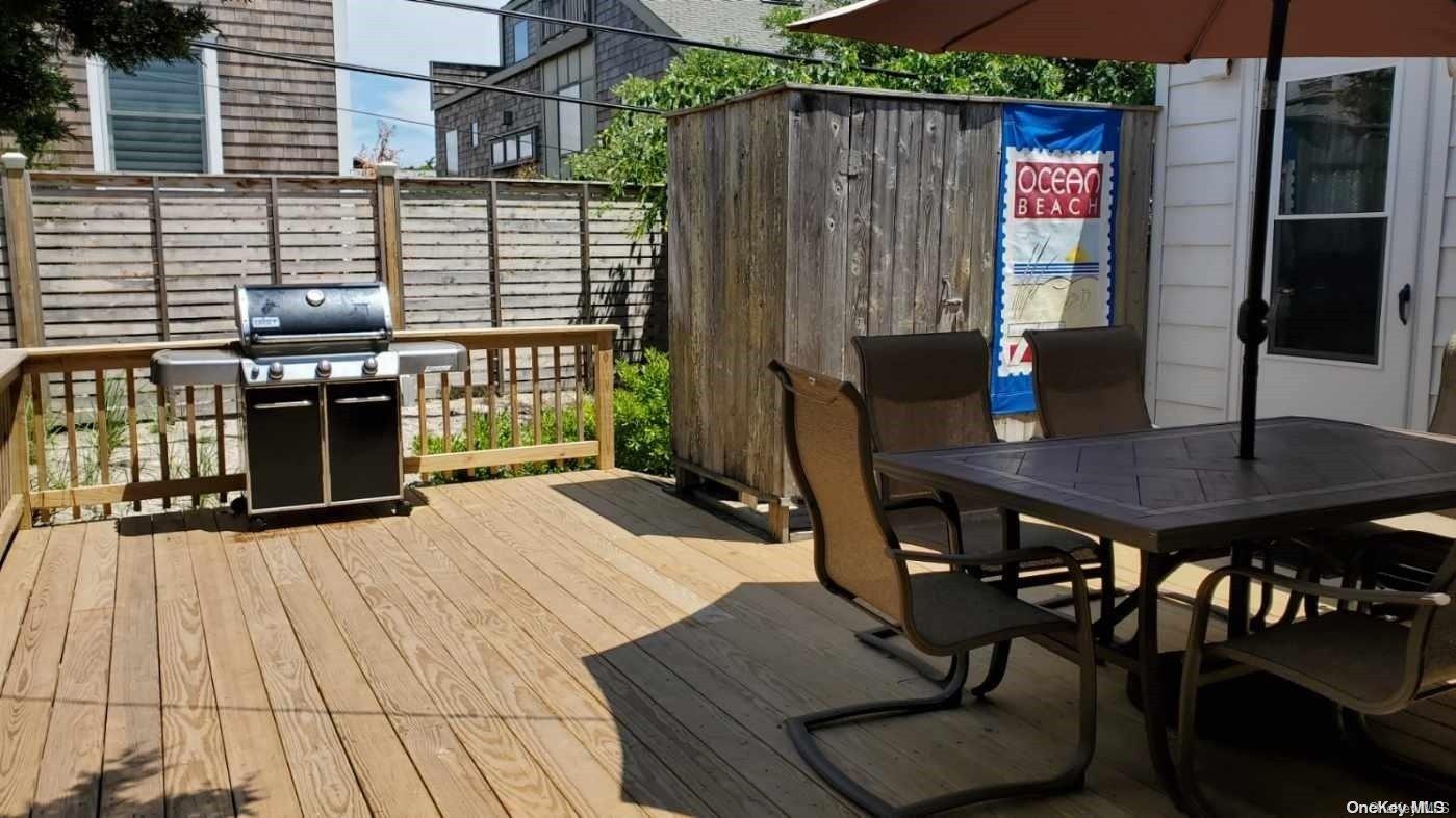 #20 photo, 250 Cottage Walk, Ocean Beach , NY 11770