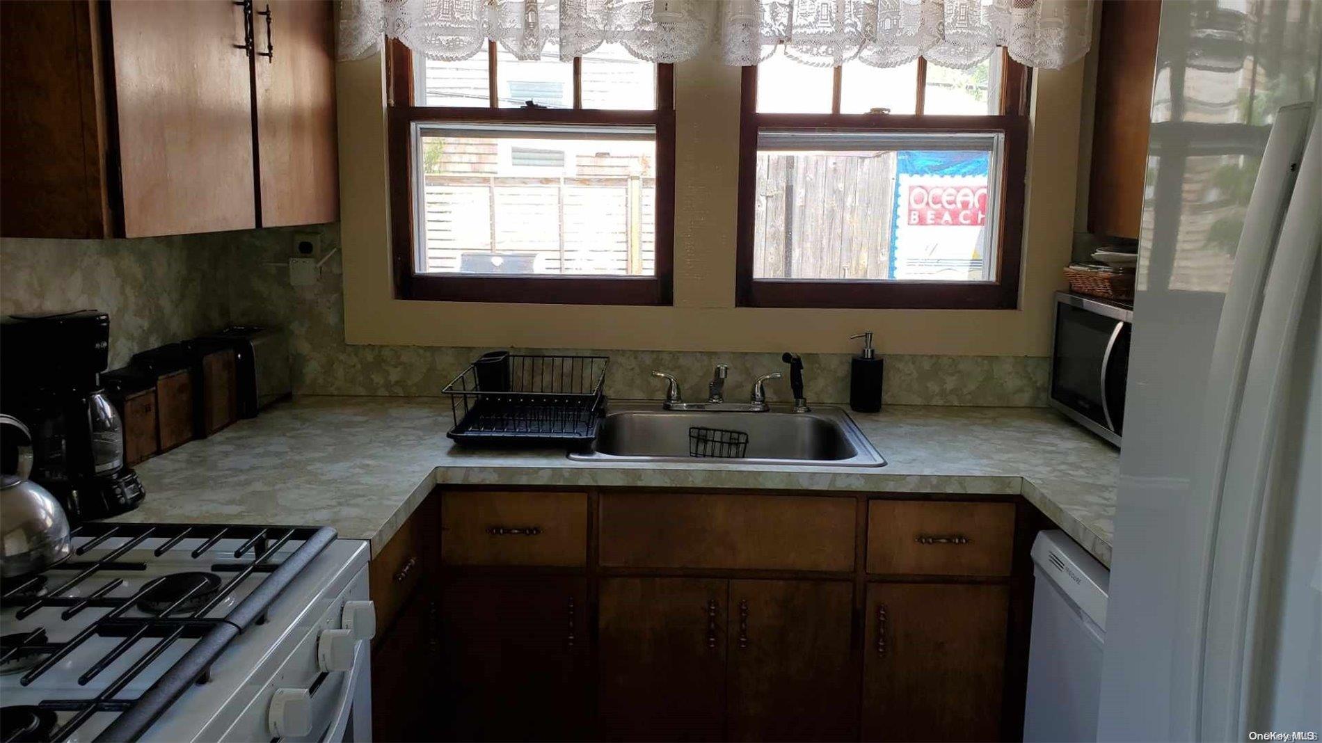 #3 photo, 250 Cottage Walk, Ocean Beach , NY 11770