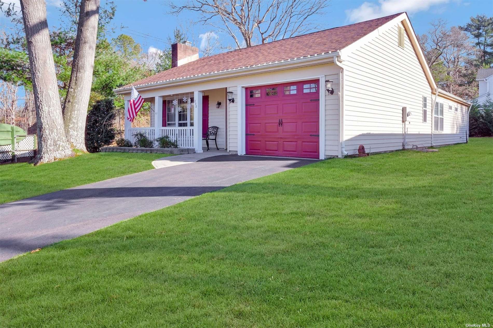 #1 photo, 238 Kingston Drive, 東長島 Ridge , NY 11961