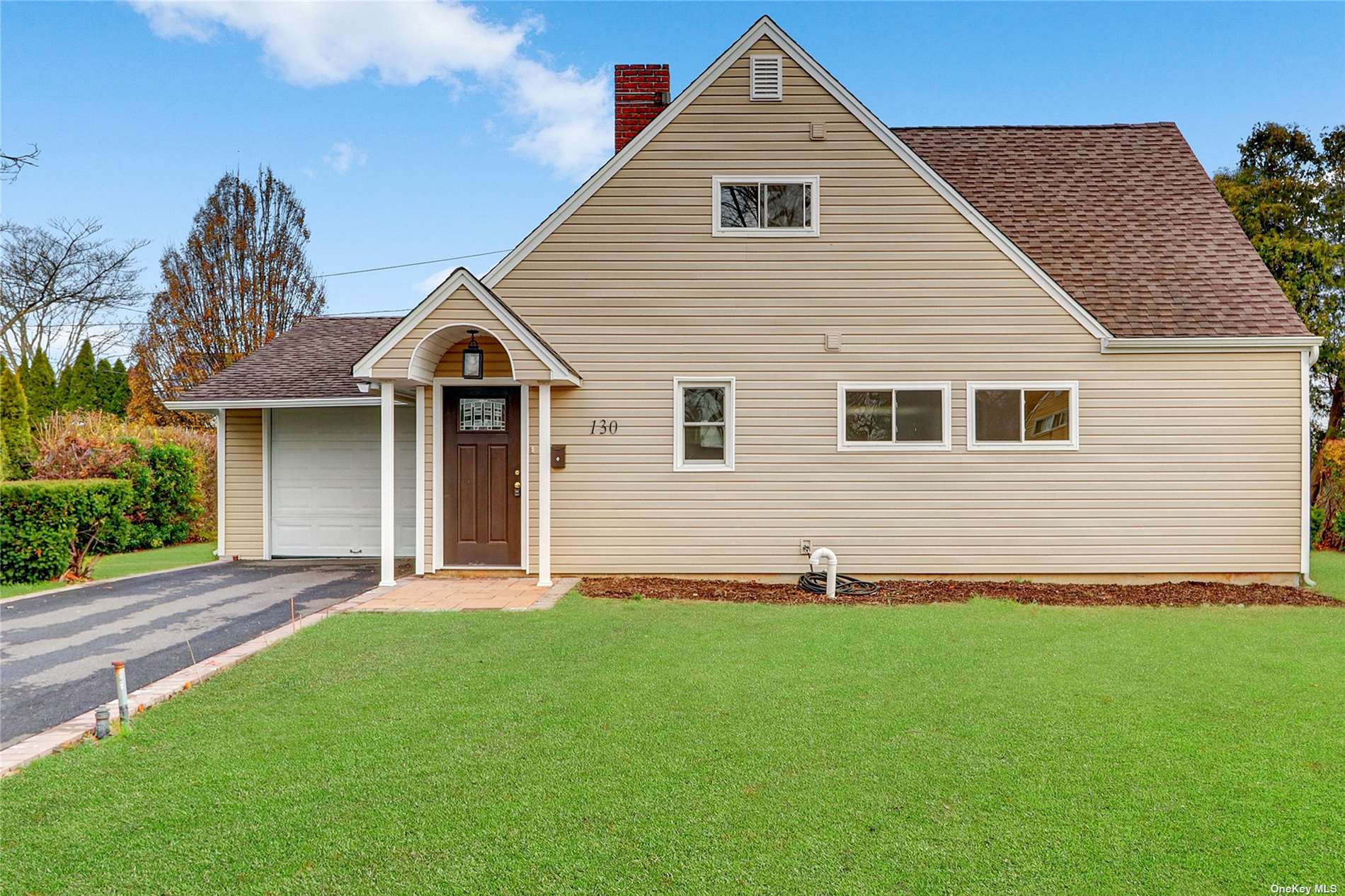 #1 photo, 130 Scooter Lane, 長島 Hicksville , NY 11801