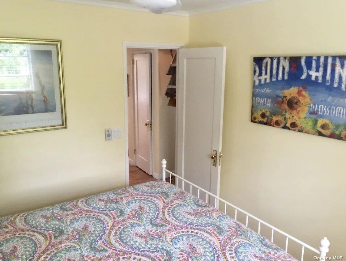 #7 photo, 27 Crescent Avenue, Seaview , NY 11770