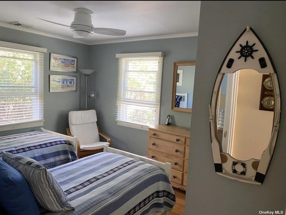 #9 photo, 27 Crescent Avenue, Seaview , NY 11770