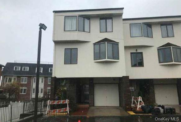 #1 photo, 120-14 Riviera Court, 皇后区 大学点 College Point , NY 11356