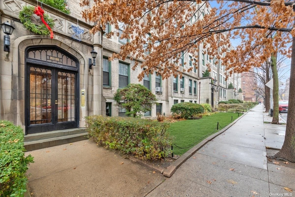 #1 photo, 35-36 80th Street, 皇后區 傑克遜高地 Jackson Heights , NY 11372