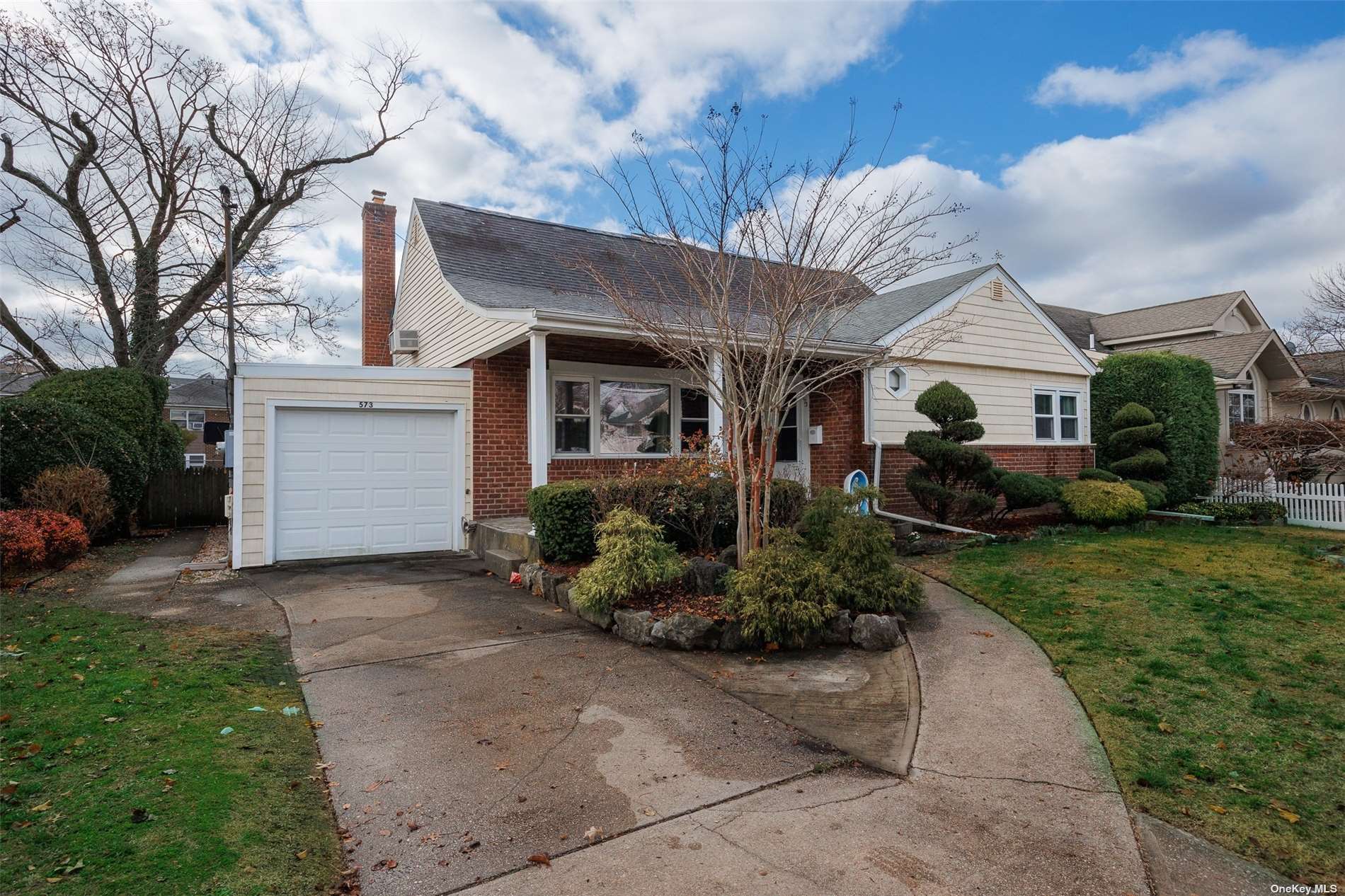 #1 photo, 573 Pearl Street, 長島 Oceanside , NY 11572