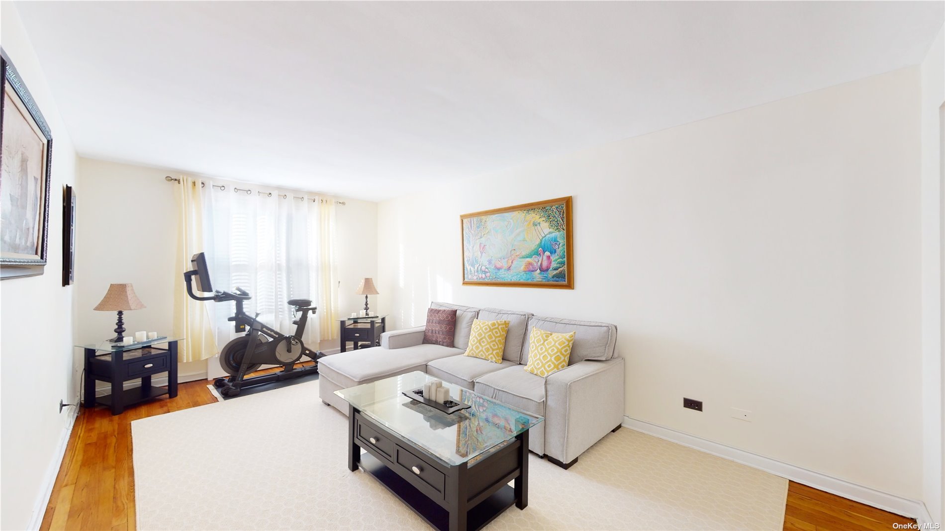 #1 photo, 33-06 92 St, 皇后區 傑克遜高地 Jackson Heights , NY 11372