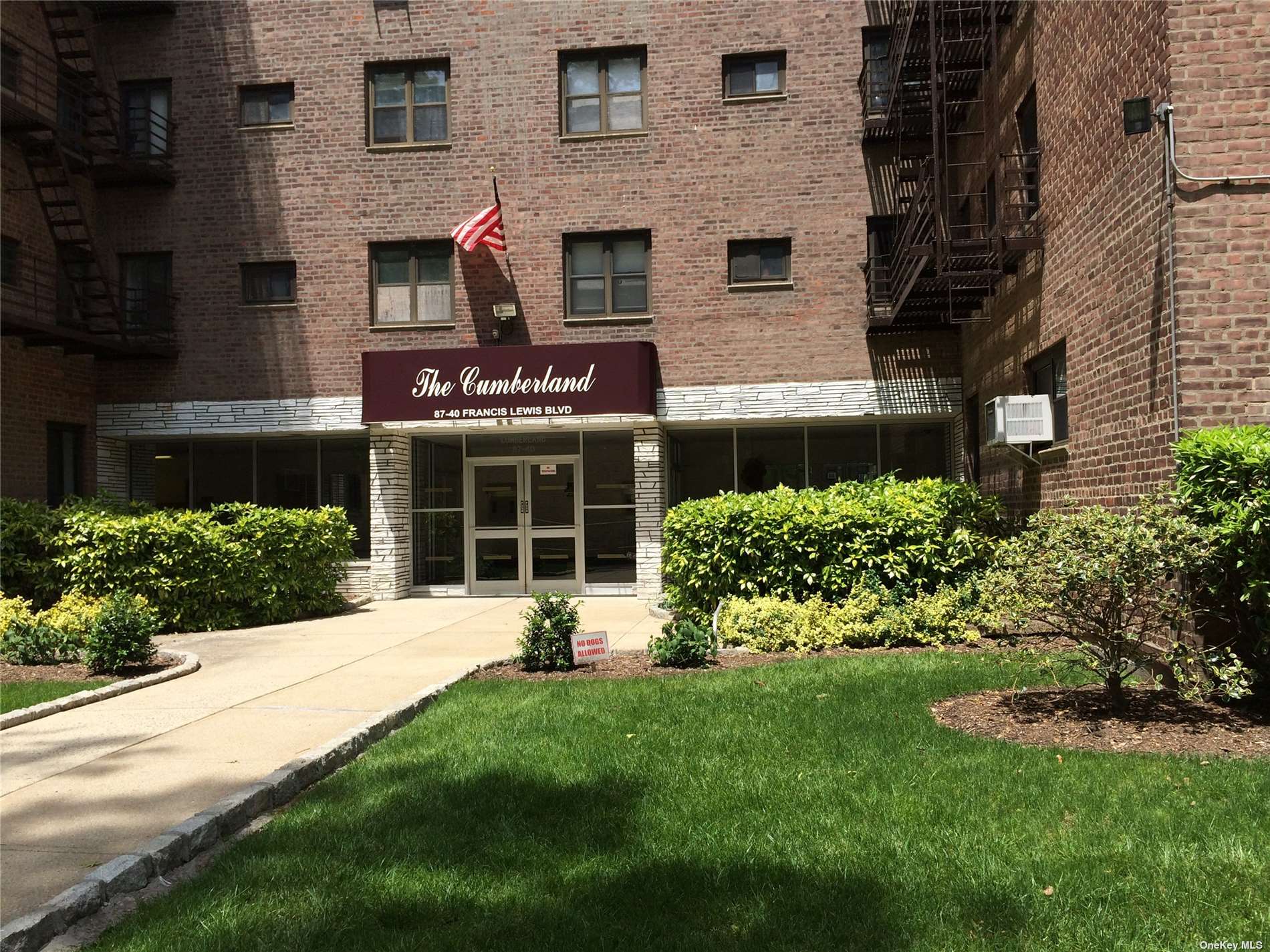 #1 photo, 87-40 204th Street, 皇后区 Queens Village , NY 11427