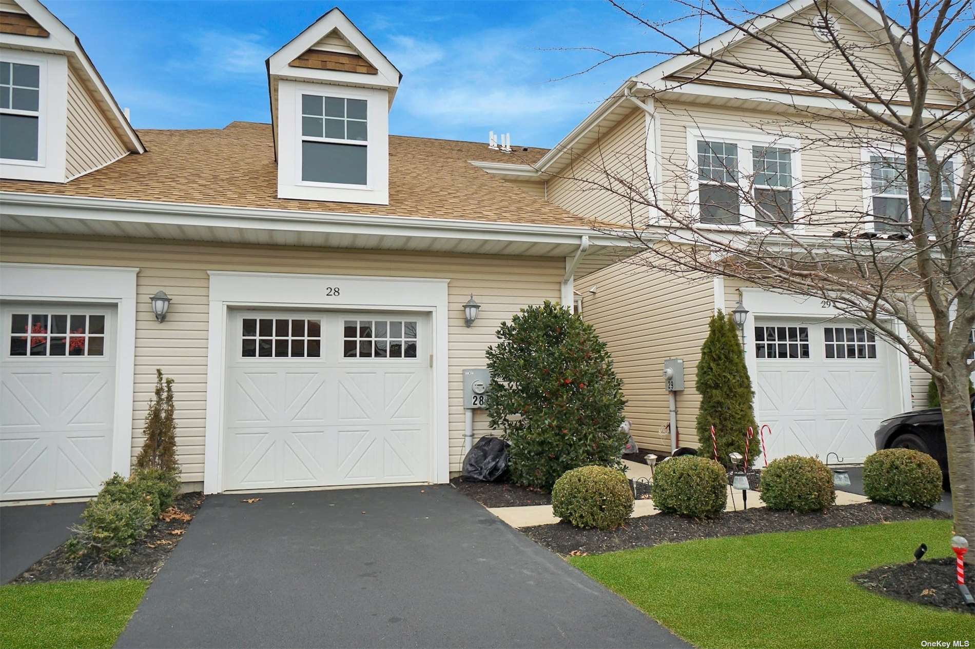 #1 photo, 28 Cricket Court, 東長島 Shirley , NY 11967