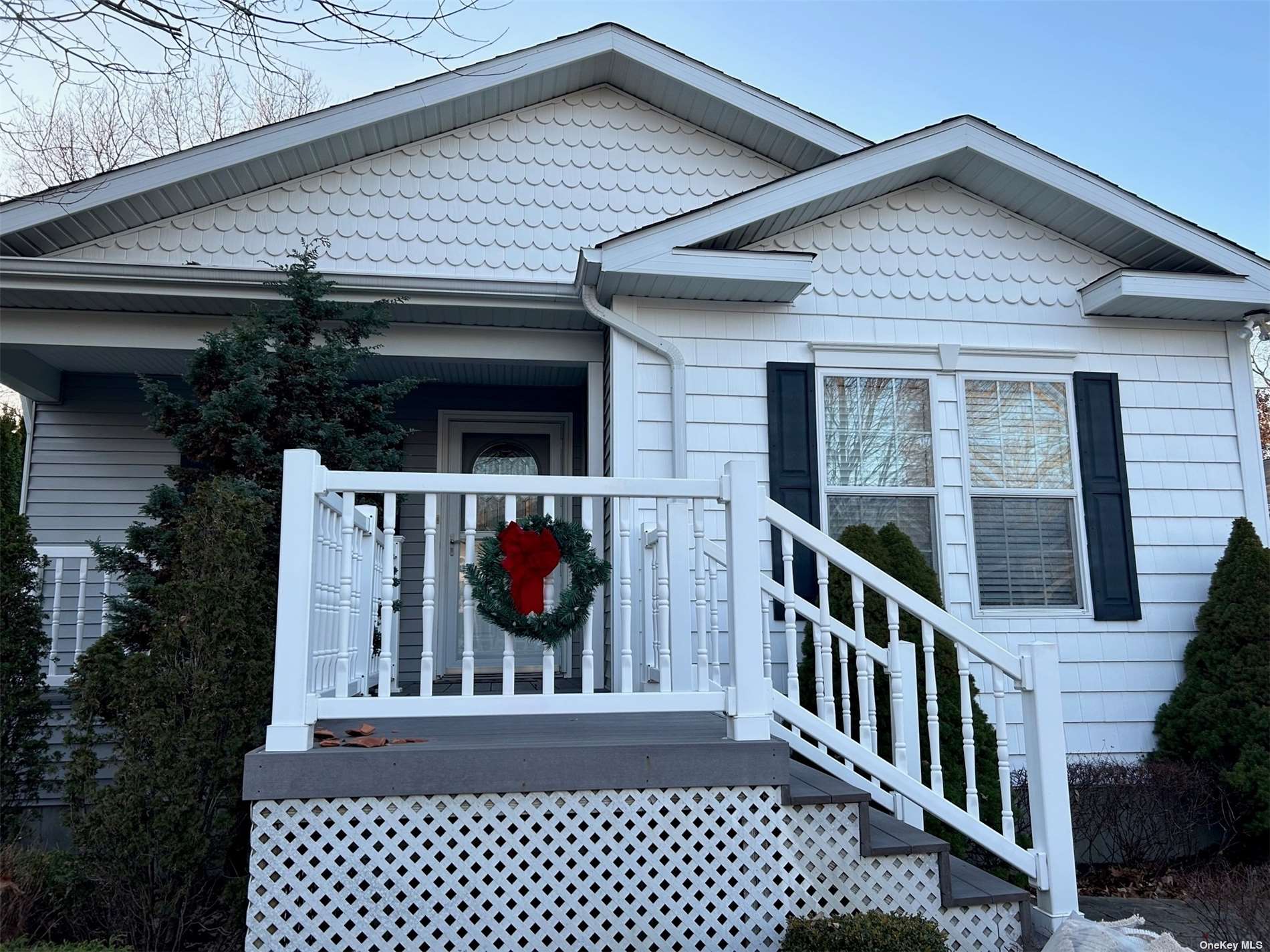 #1 photo, 1661-532 Old Country Road, Riverhead , NY 11901