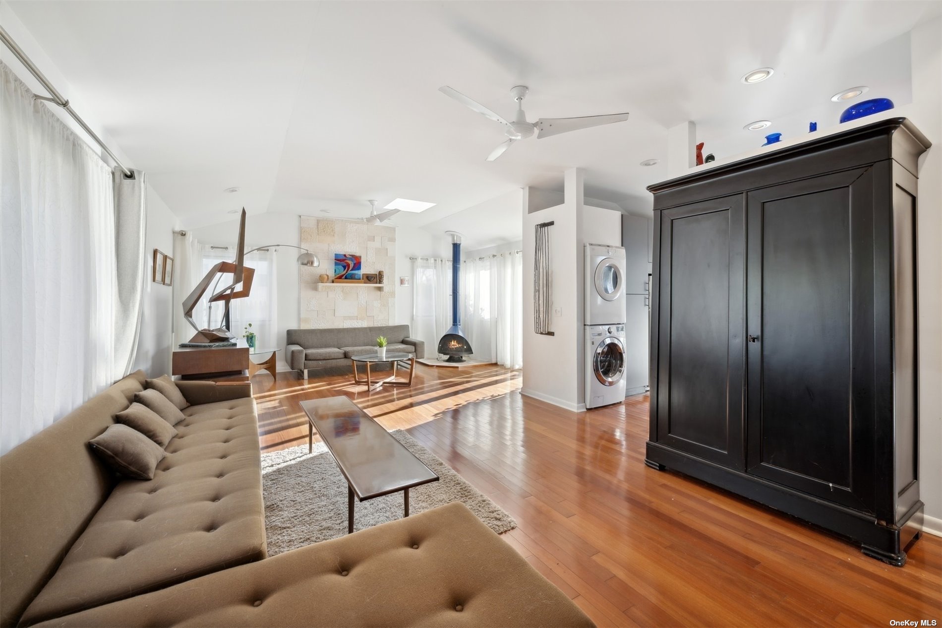 #1 photo, 106 Lynncliff Road, 東長島 汉普顿 Hampton Bays , NY 11946