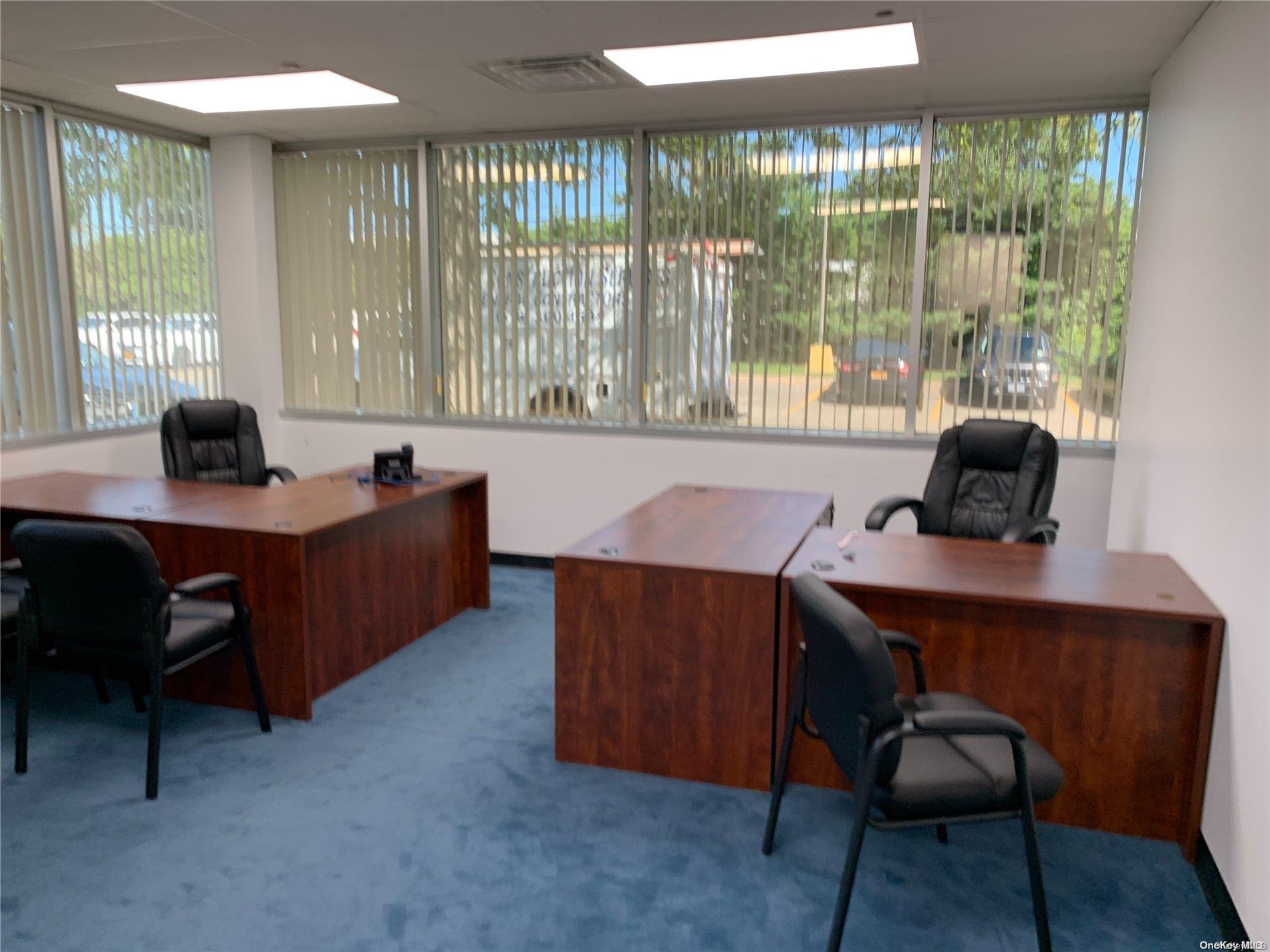 #13 photo, 25 Melville Park Road, サフォーク郡 Melville , NY 11747