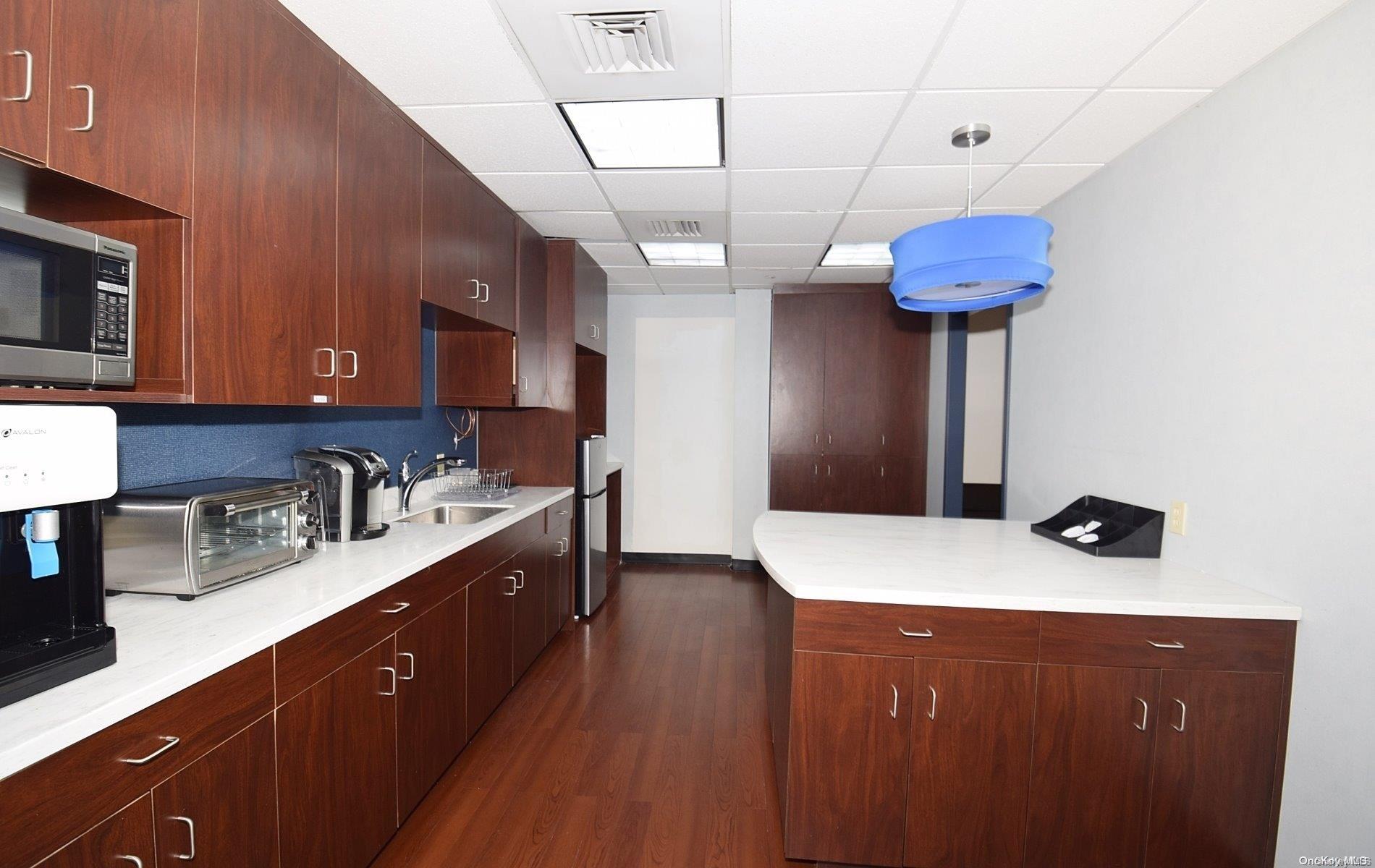 #17 photo, 25 Melville Park Road, サフォーク郡 Melville , NY 11747