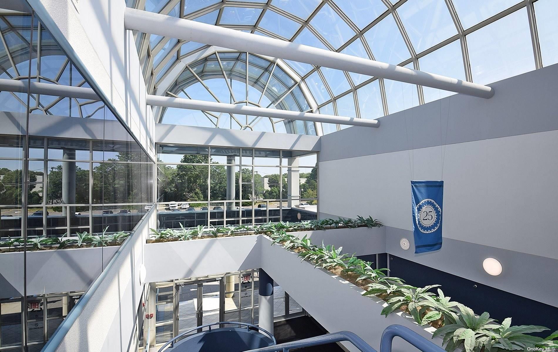 #2 photo, 25 Melville Park Road, サフォーク郡 Melville , NY 11747