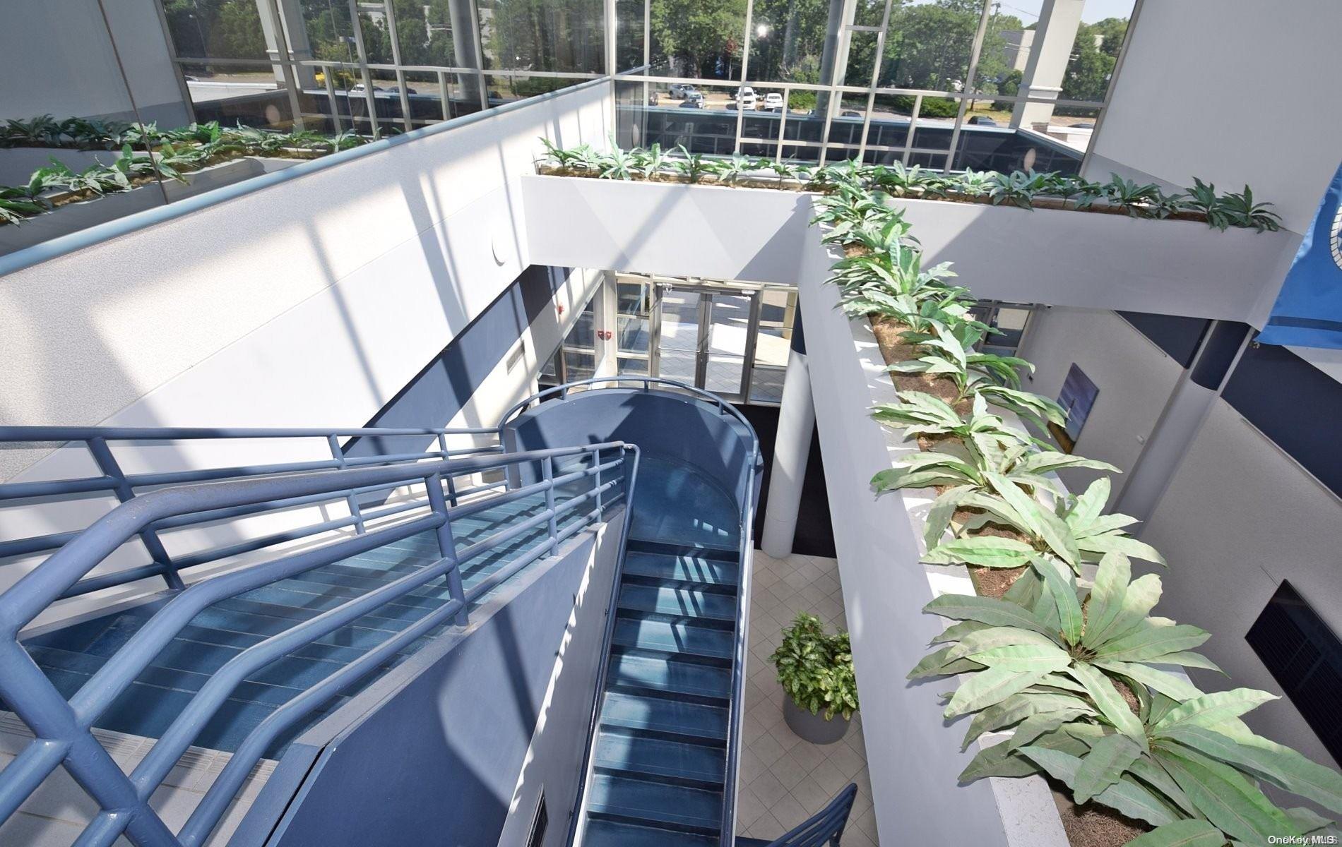 #3 photo, 25 Melville Park Road, サフォーク郡 Melville , NY 11747