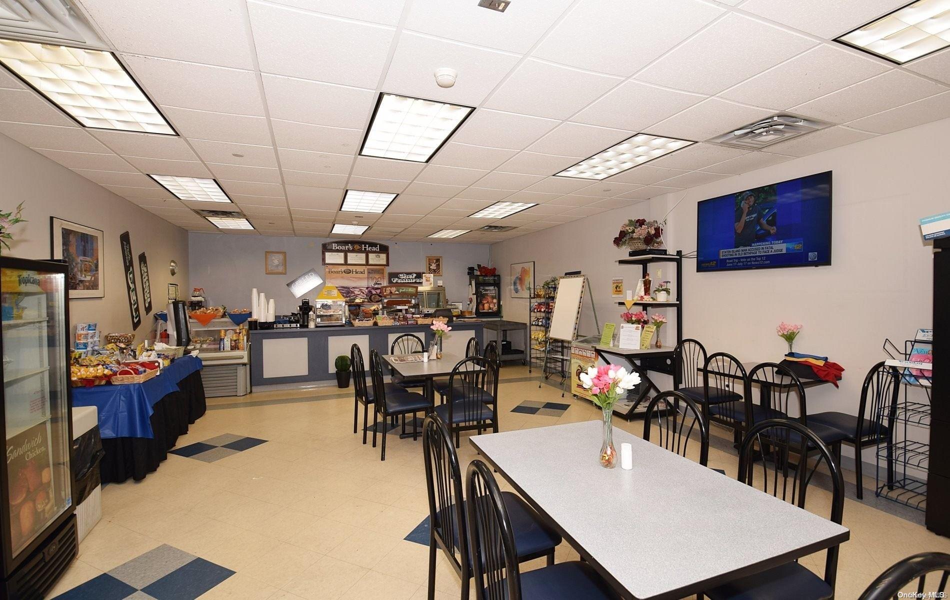 #8 photo, 25 Melville Park Road, サフォーク郡 Melville , NY 11747