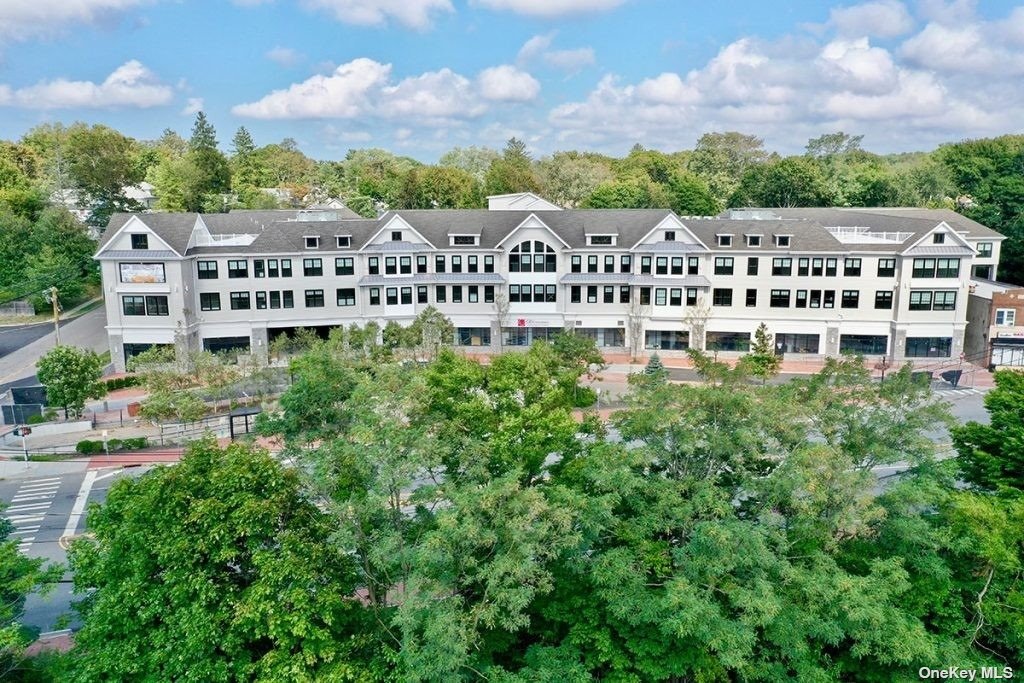 #1 photo, 1000 New York Avenue, Huntington Station , NY 11746