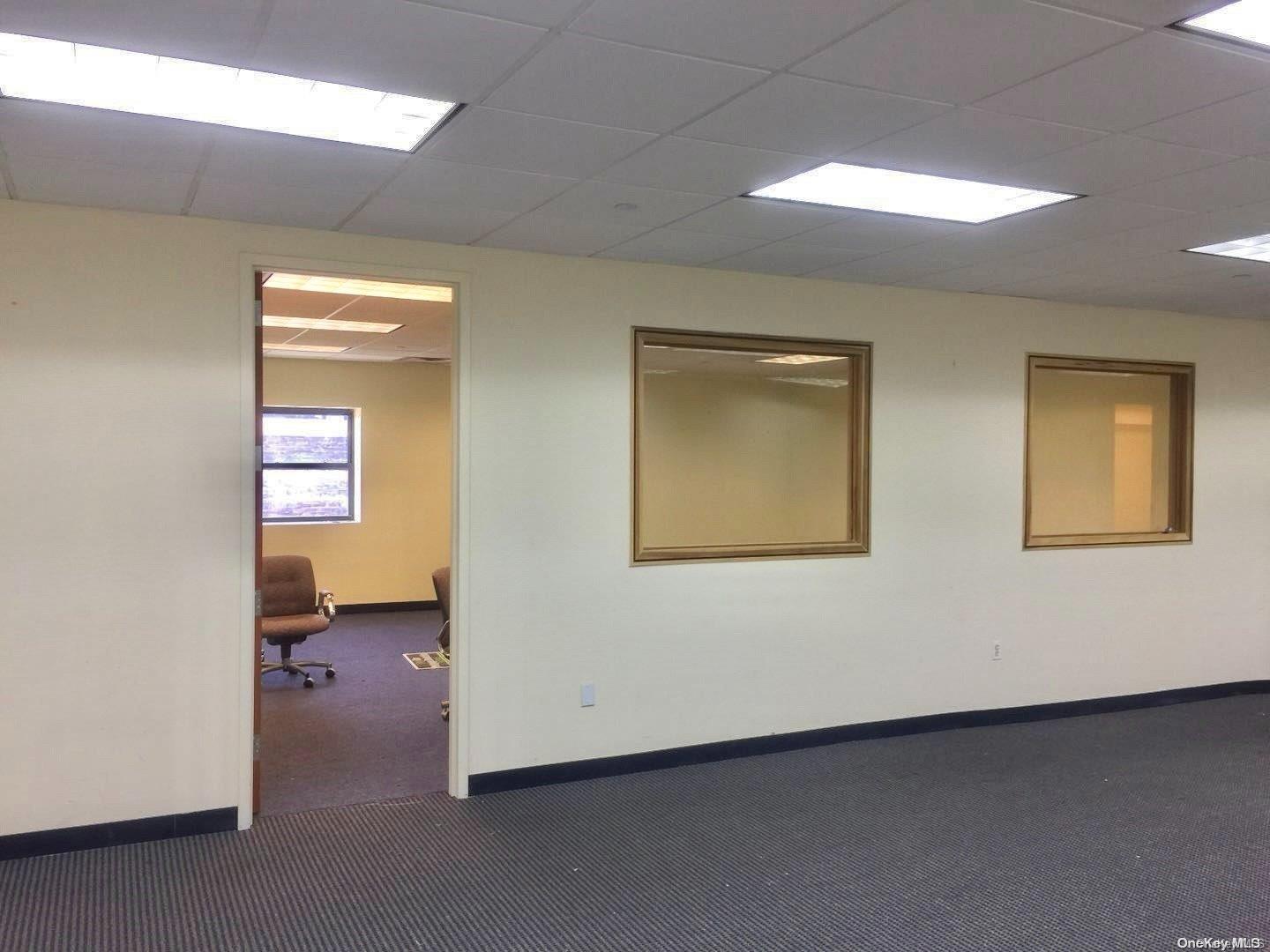 #6 photo, 247 Fulton Ave, ナッソー郡 Hempstead , NY 11550