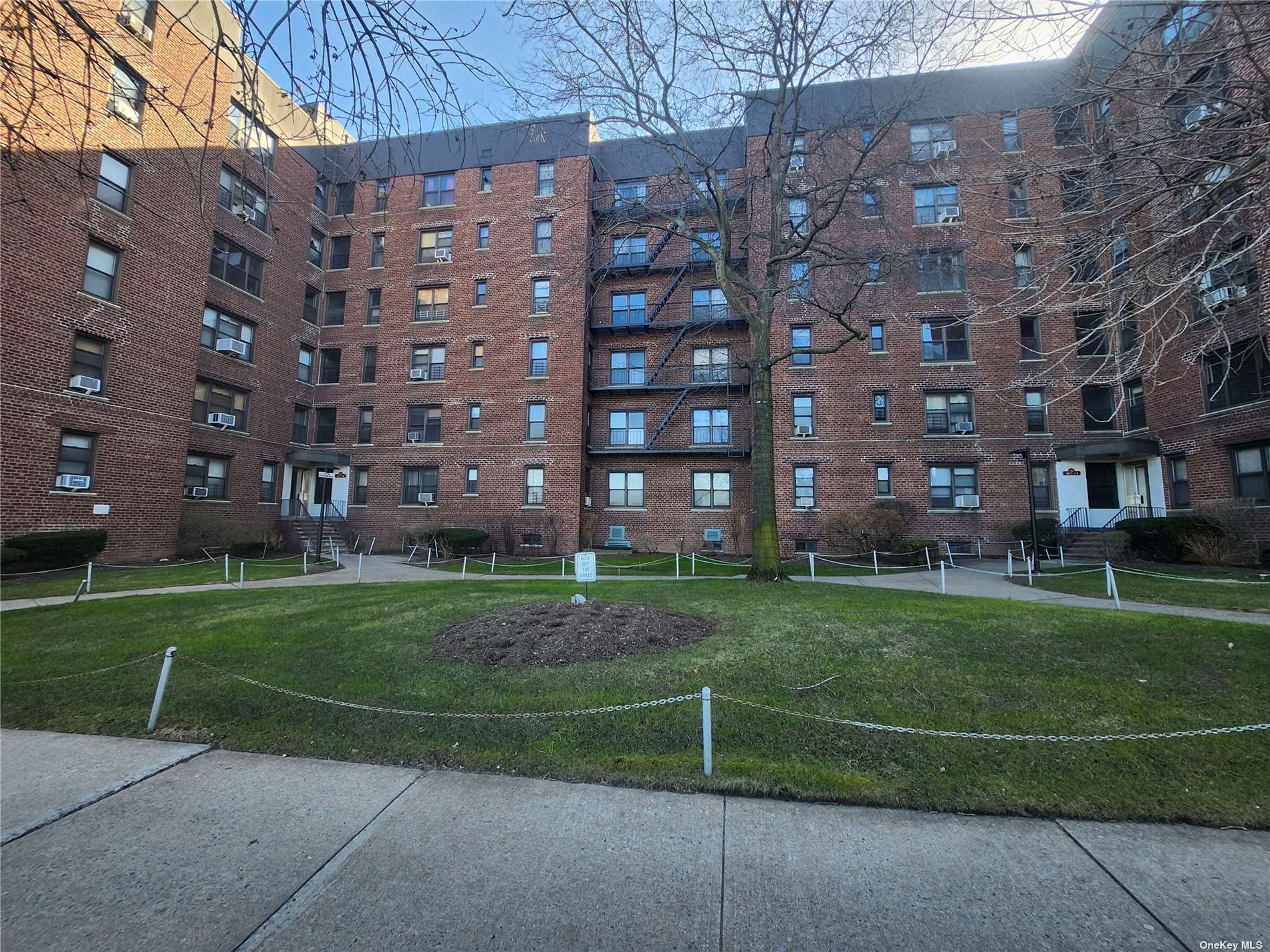 #1 photo, 112-24 Northern Blvd, 皇后區 可樂娜 Corona , NY 11368