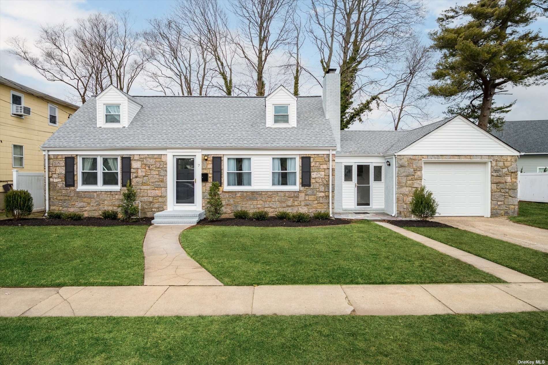 #1 photo, 7 Princess Street, 長島 Bellmore , NY 11710