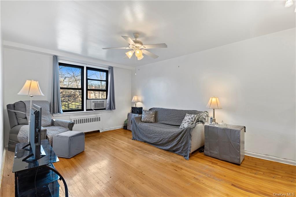 #1 photo, 3840 Greystone Avenue, 布朗士 Bronx , NY 10463