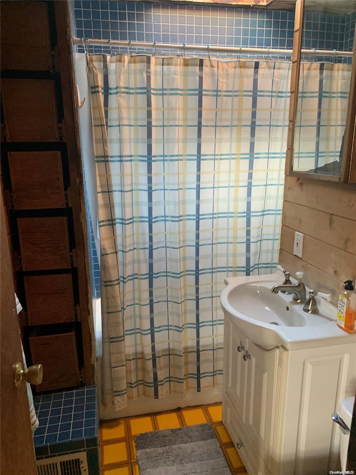 #10 photo, 49 E Bayview Walk, Ocean Bay Park , NY 11770