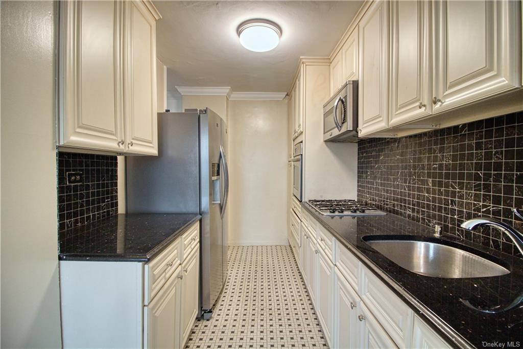 #1 photo, 825 Morrison Avenue, 布朗士 Bronx , NY 10473