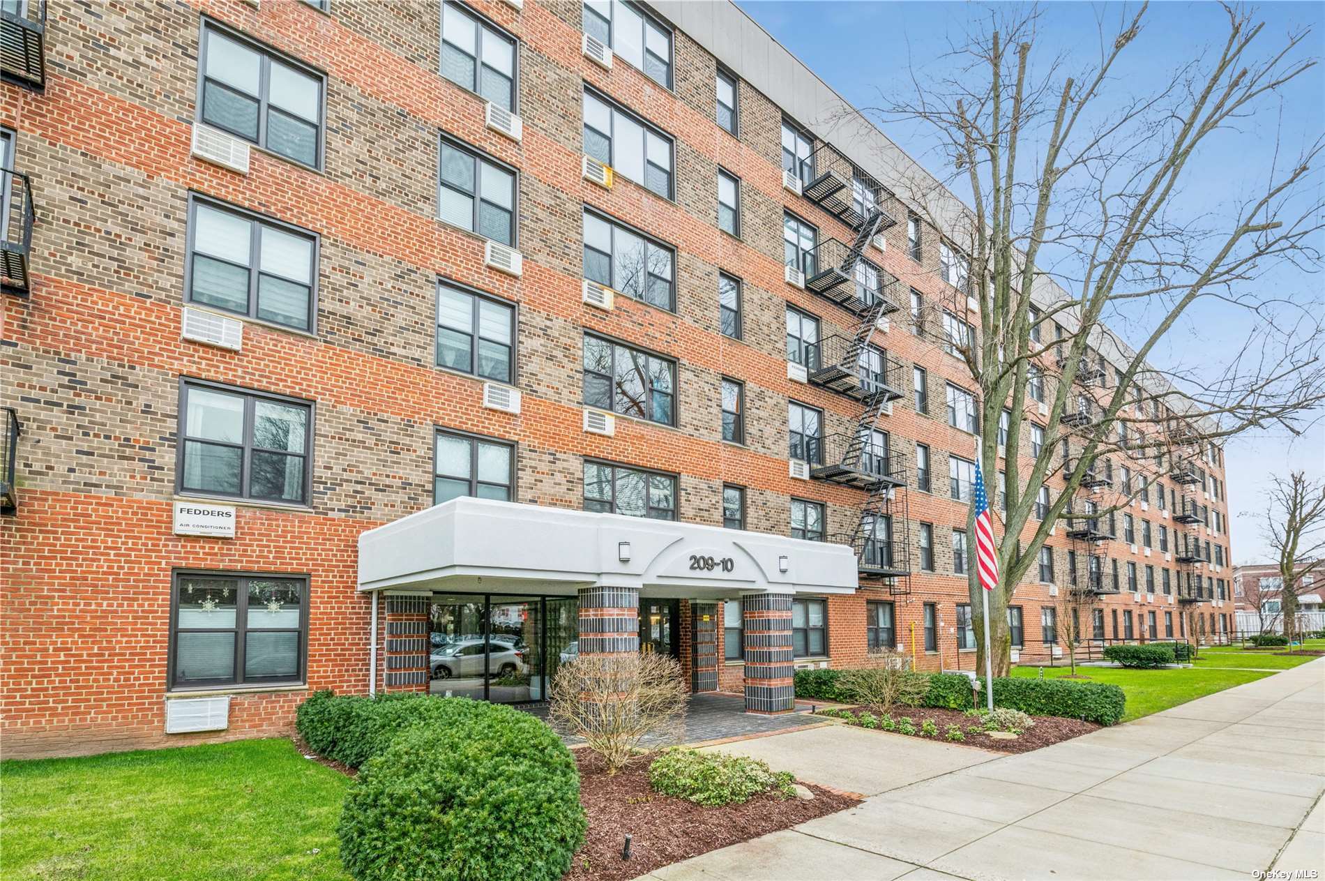 #1 photo, 209-10 41st Avenue, 皇后区 贝塞 Bayside , NY 11361