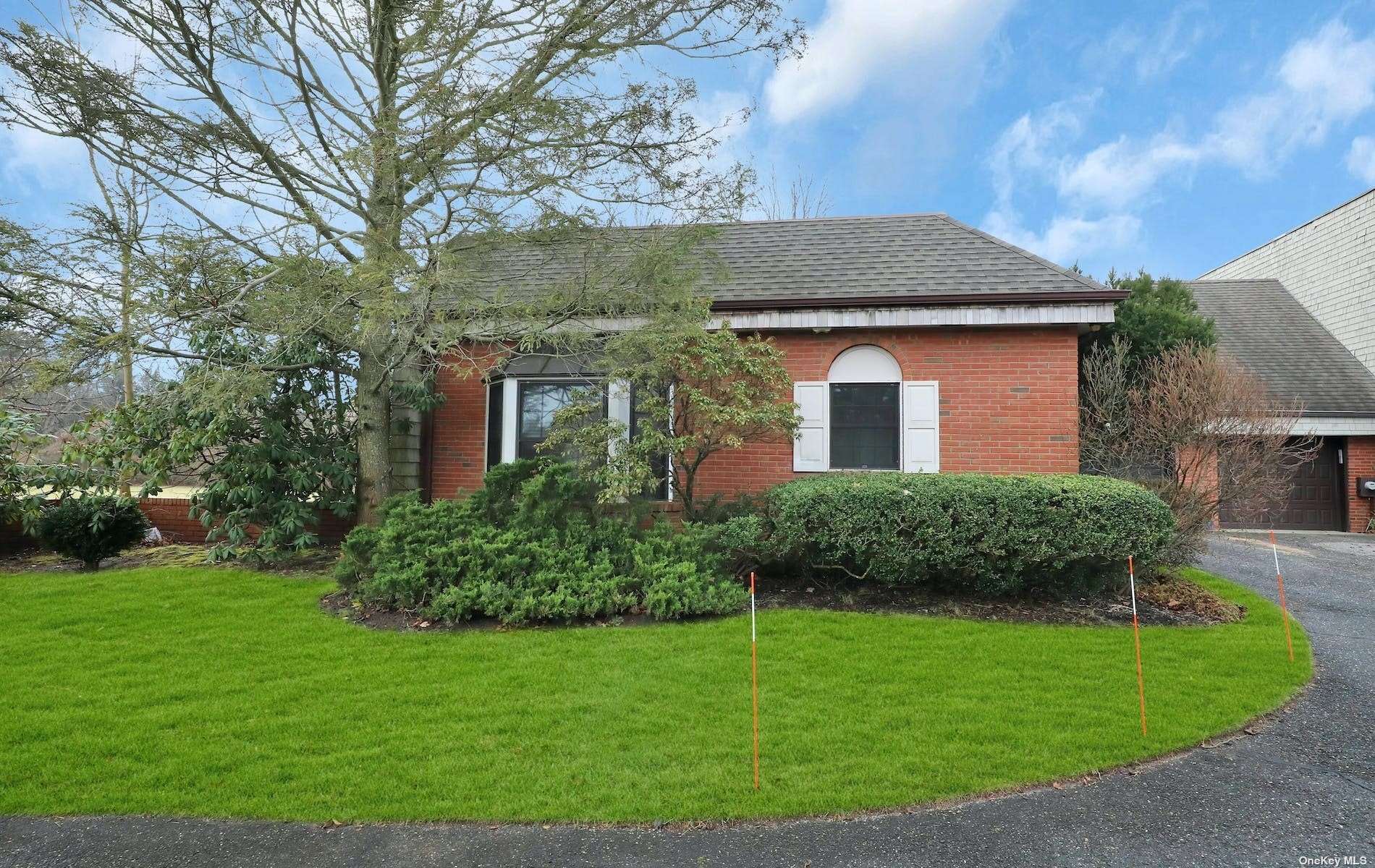 #1 photo, 246 Helm Lane, Bay Shore , NY 11706