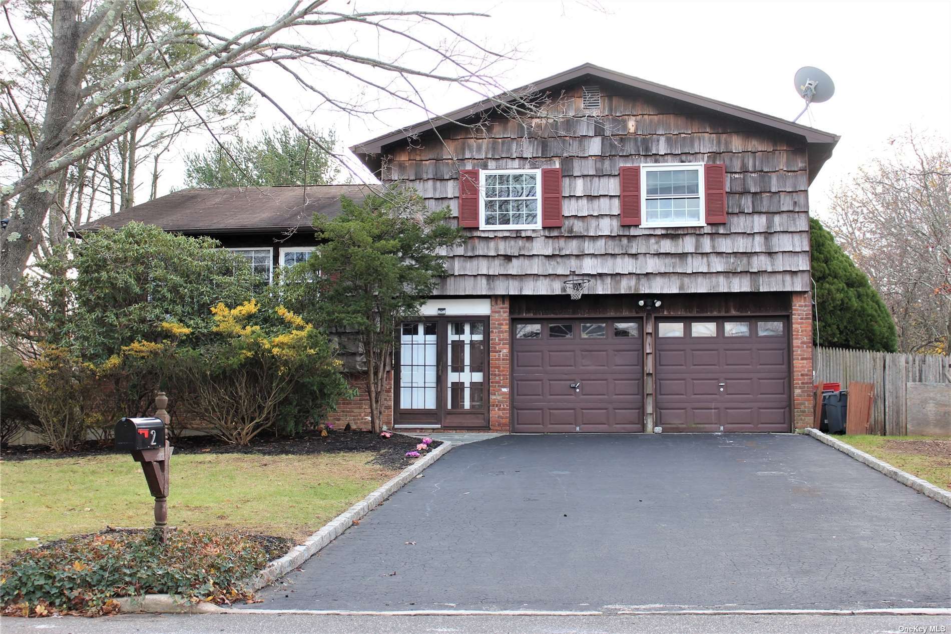 #1 photo, 2 Humming Lane, 东长岛 科勒姆 Coram , NY 11727