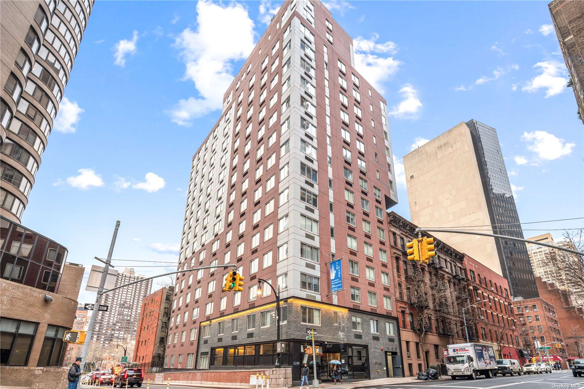 #1 photo, 308 E 38th Street, 曼哈頓 中城东美利山 The Vantage , NY 10016