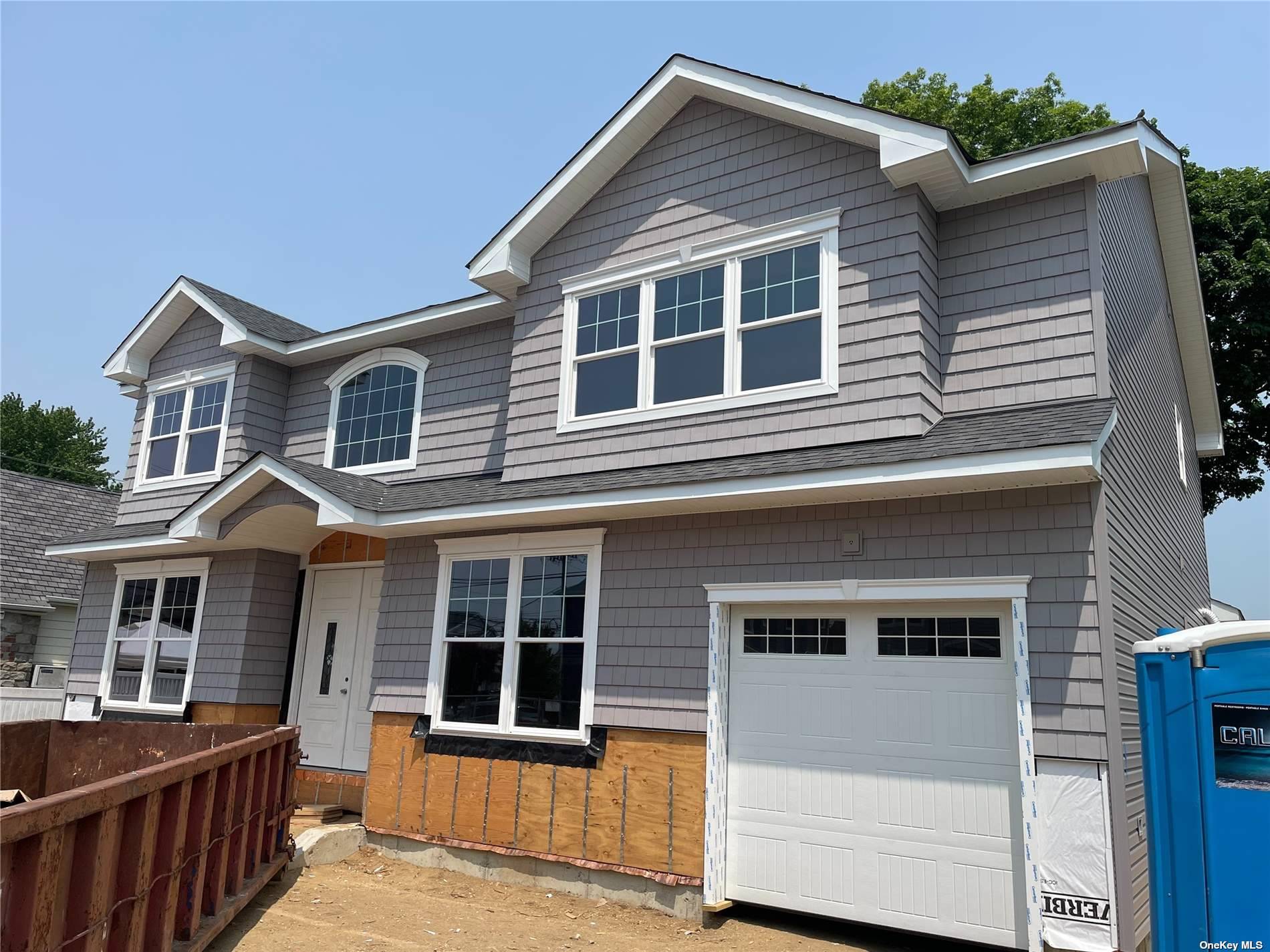 #1 photo, 720 Rose Street, 长岛 Franklin Square , NY 11010