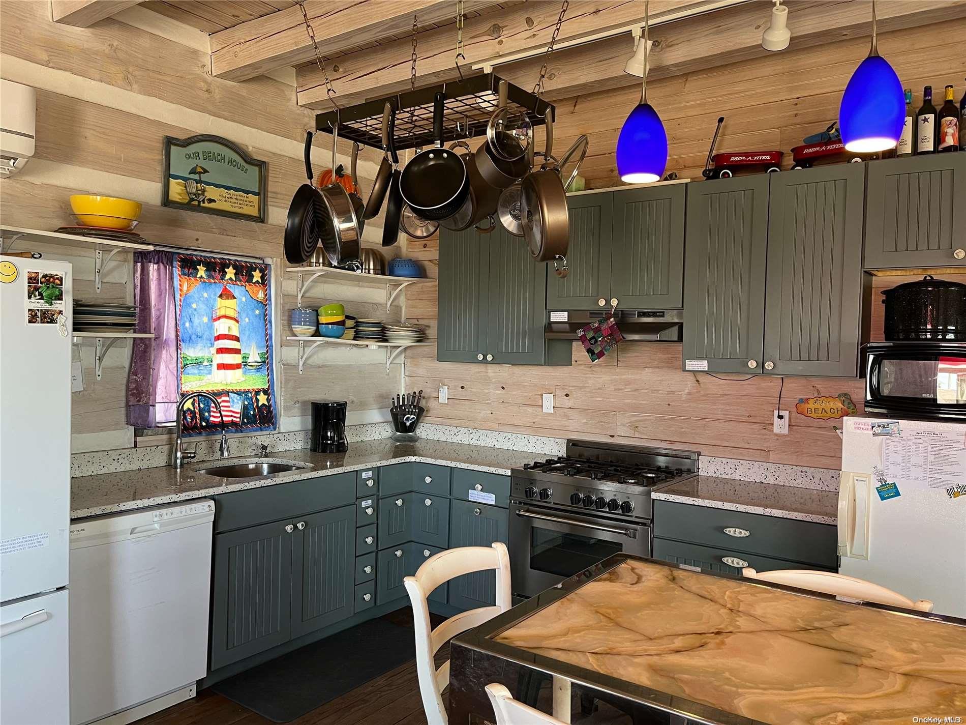 #7 photo, 39 Seneca Street, Ocean Bay Park , NY 11770