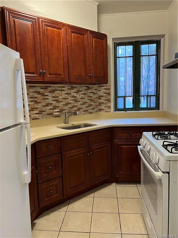 #1 photo, 1553 Unionport Road, 布朗士 Bronx , NY 10462