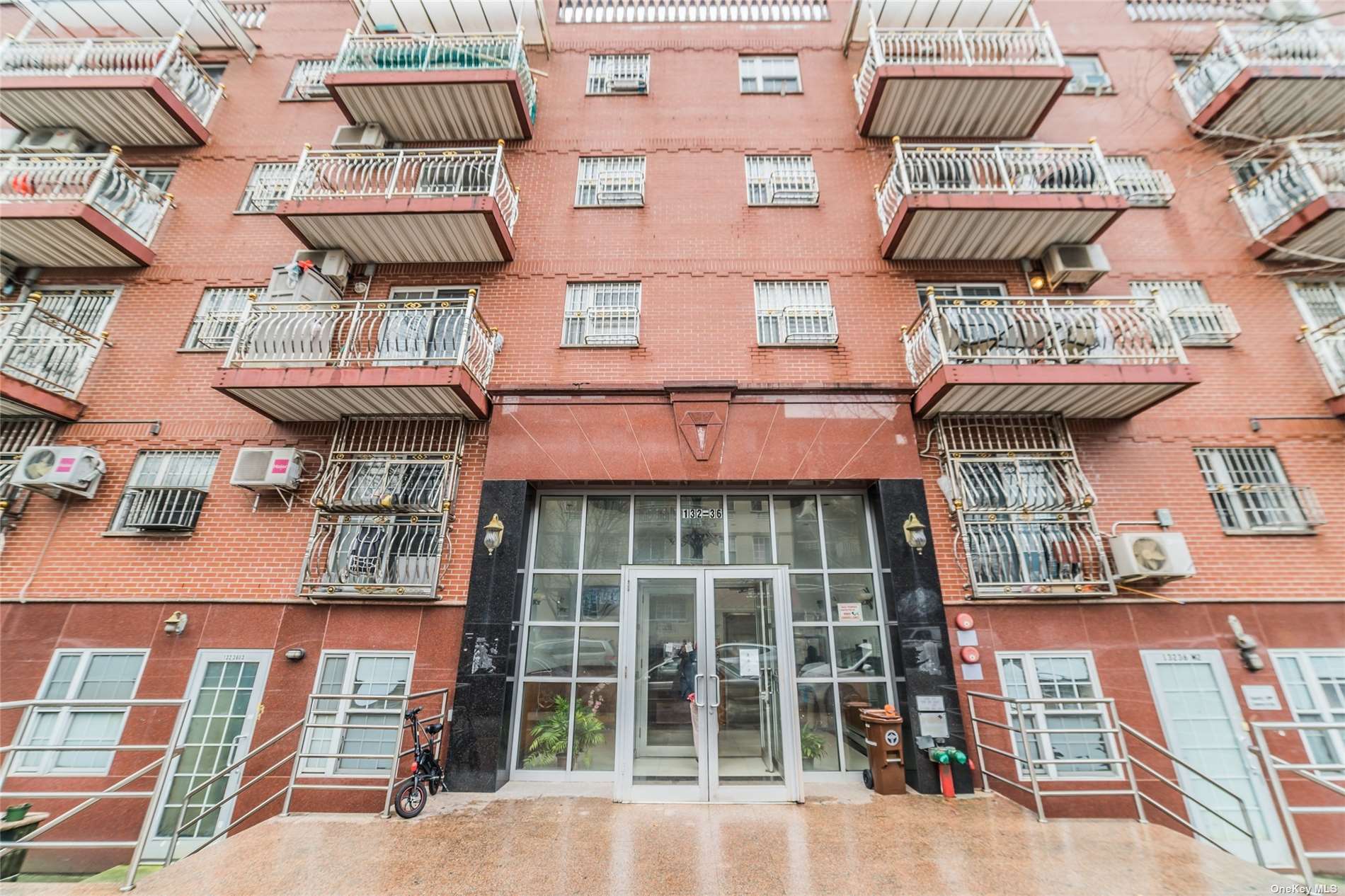 #1 photo, 132-36 Pople Avenue, クイーンズ区 Flushing , NY 11355