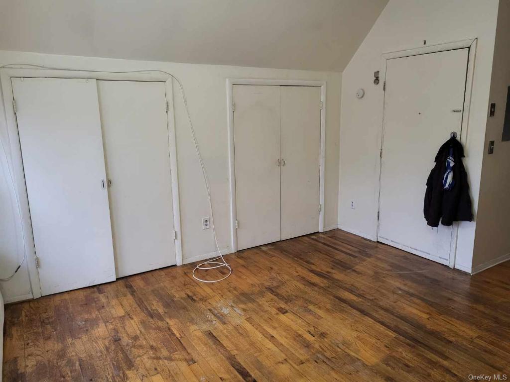 #1 photo, 285 E 201 Street, Бронкс ‖ Bronx , NY 10458