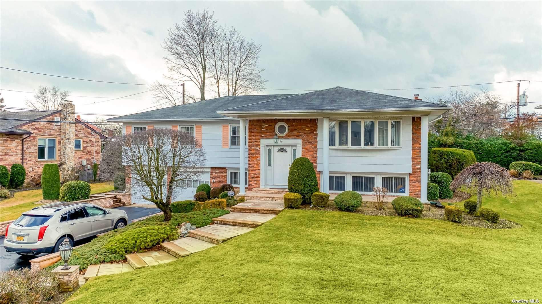 #1 photo, 89. Birch Hill, 長島 Albertson , NY 11507