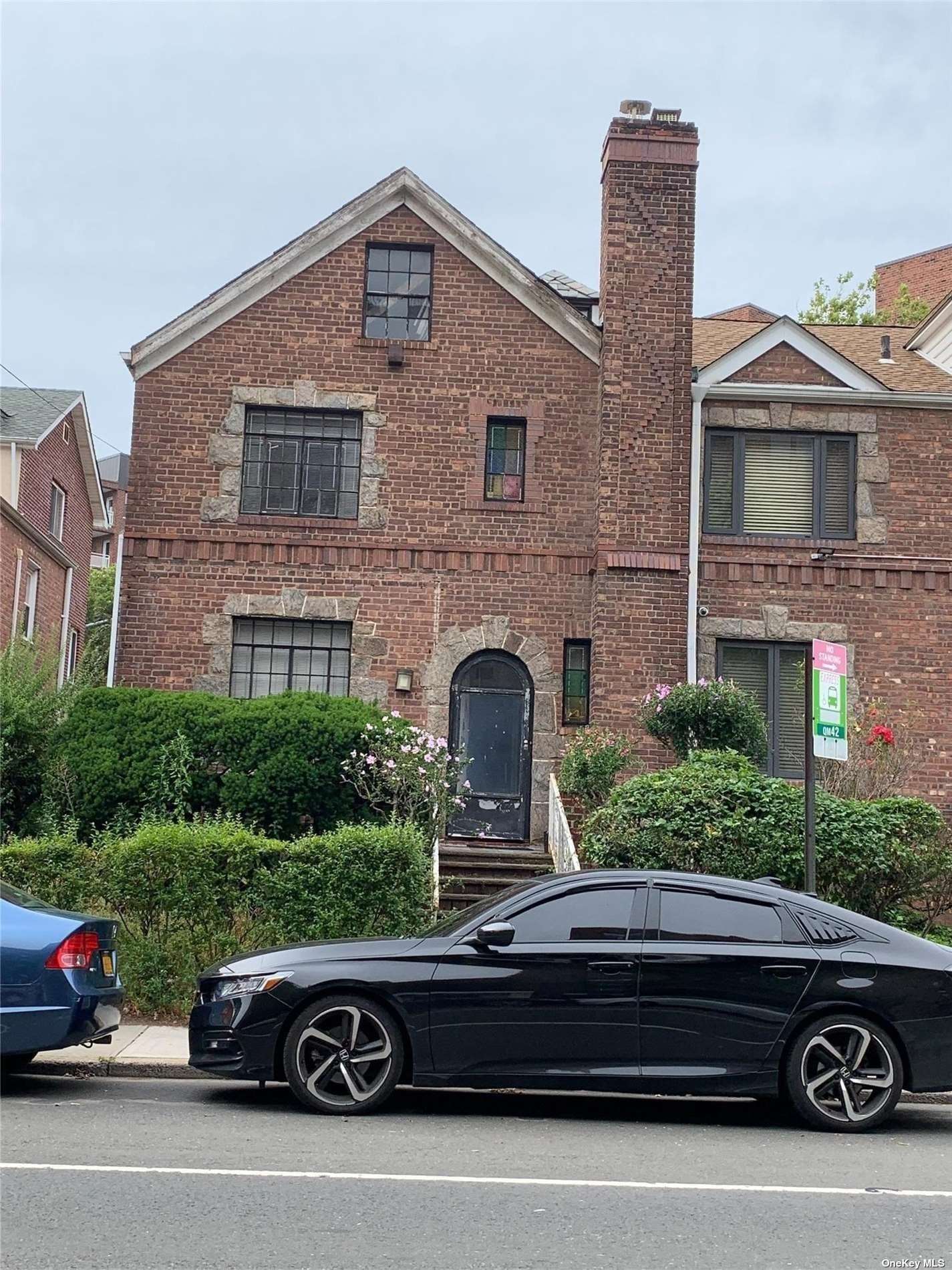 #1 photo, 71-10 Yellowstone Boulevard, 皇后區 森林小丘 Forest Hills , NY 11375