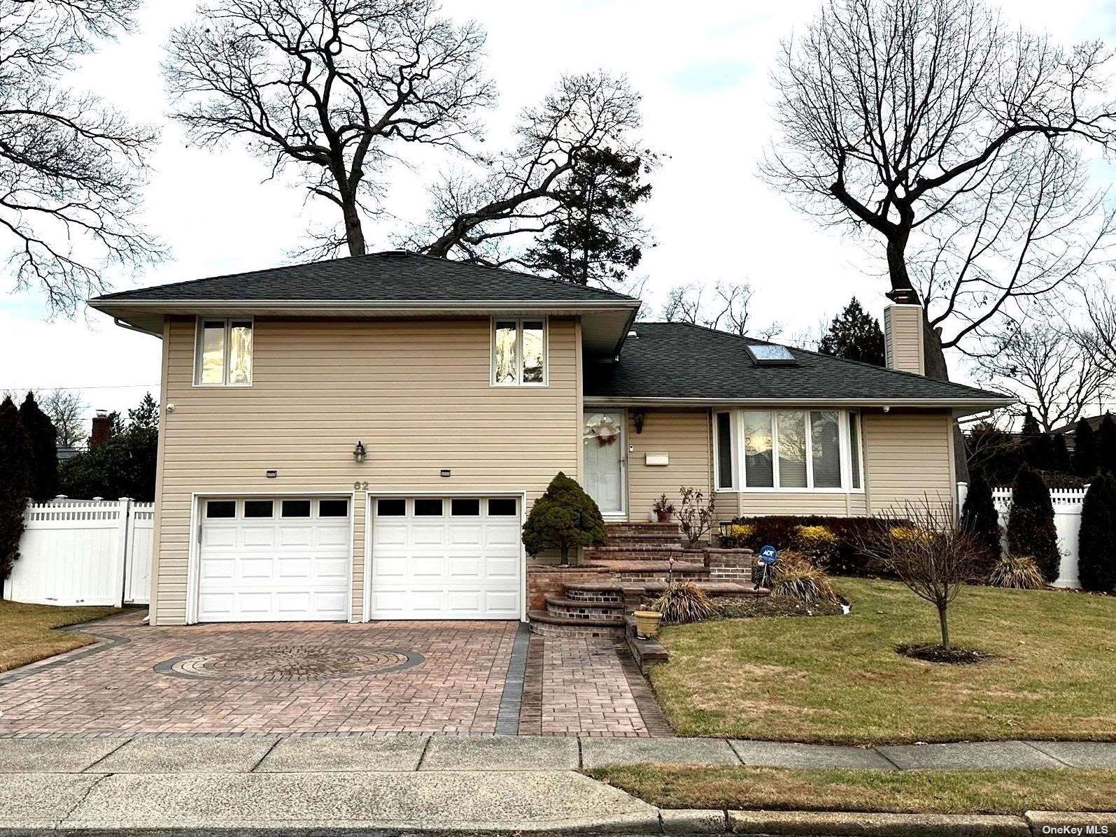 #1 photo, 62 Magnolia Lane, Jericho , NY 11753