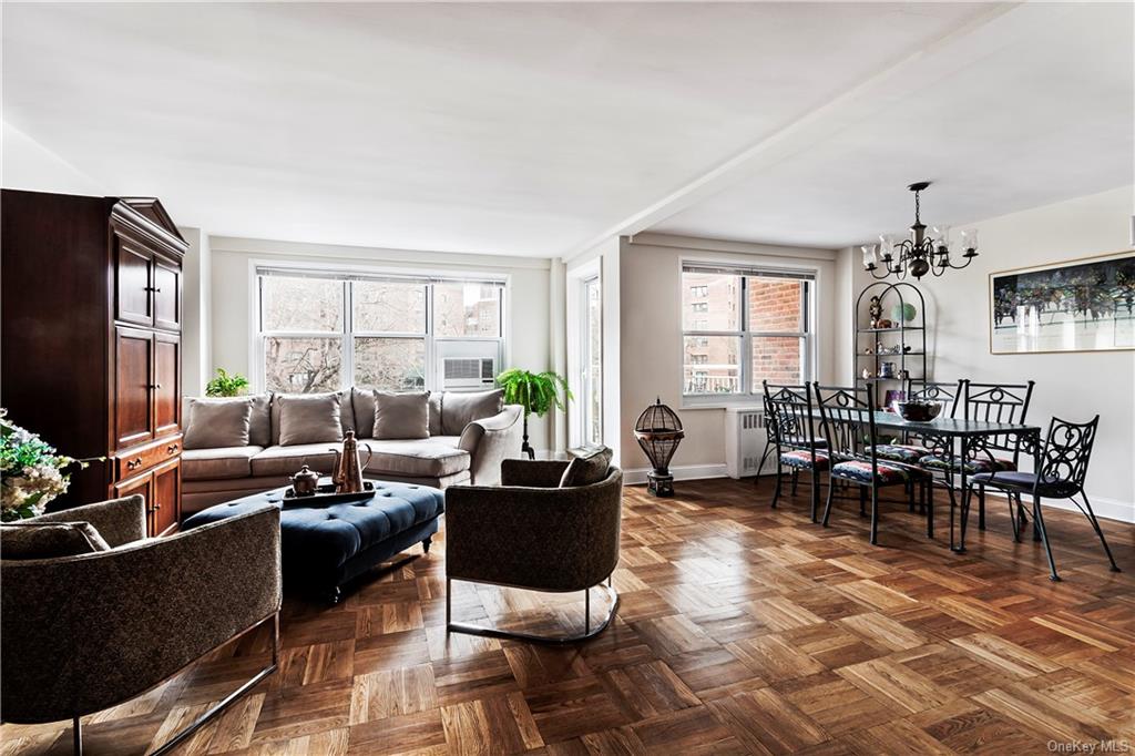 #1 photo, 3935 Blackstone Avenue, 布朗士 Bronx , NY 10471