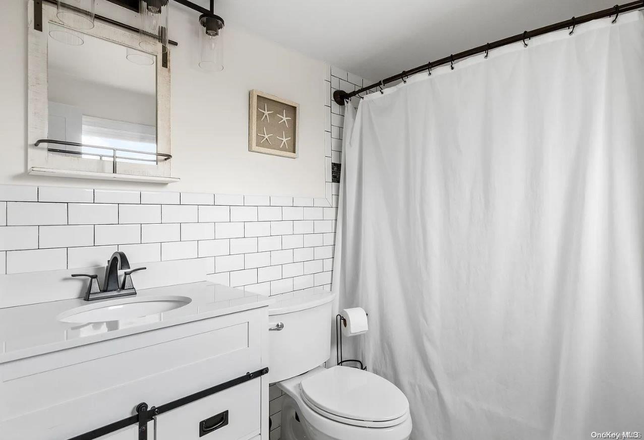 #12 photo, 485 Bayberry Walk, Ocean Beach , NY 11770