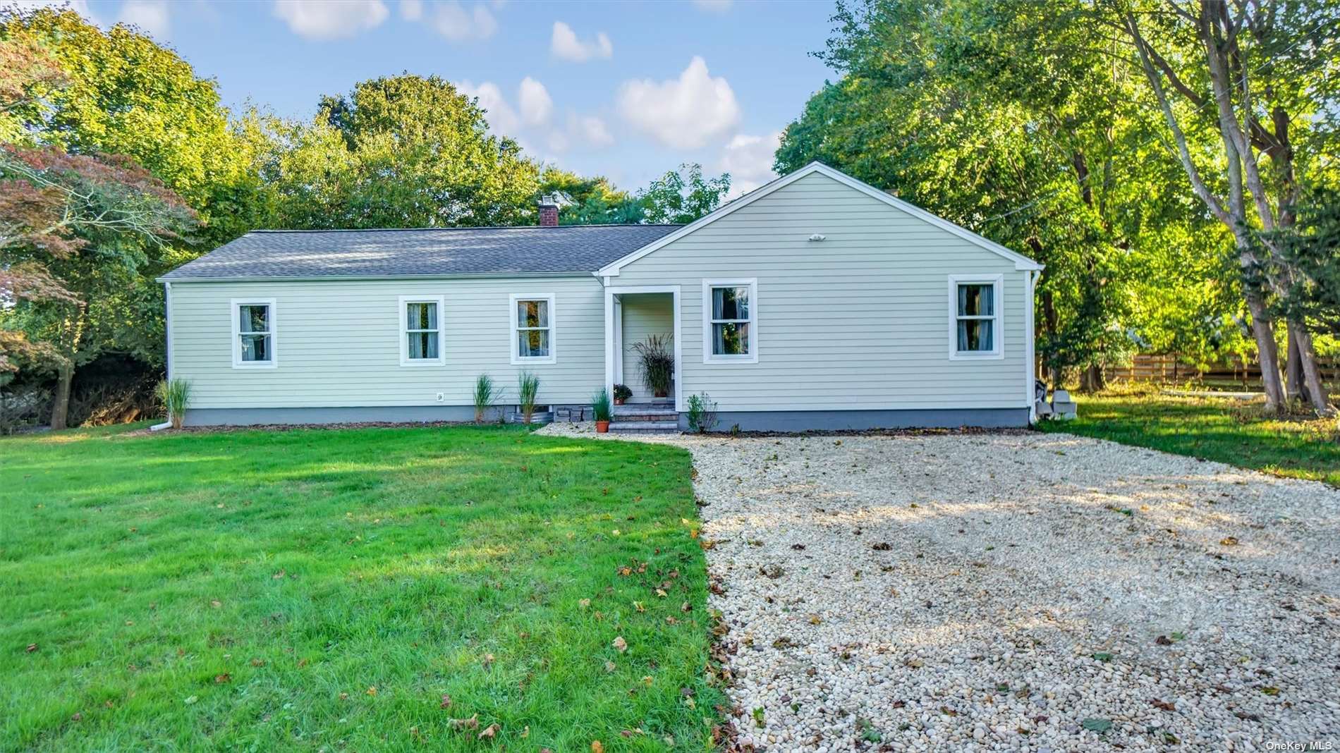 #1 photo, 14 Montauk Avenue, 東長島 East Moriches , NY 11940