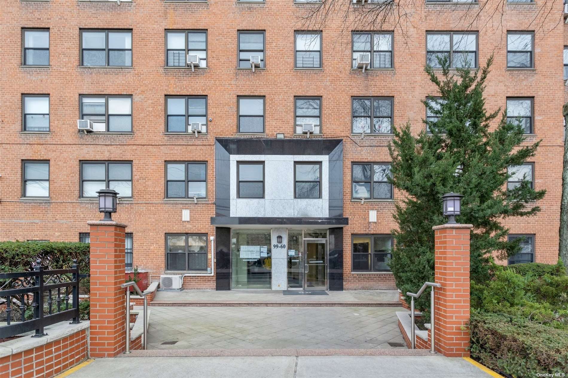 #1 photo, 99-60 63 Road, 皇后區 雷哥公園 Rego Park , NY 11374