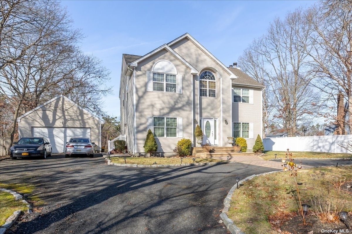 #1 photo, 196 Oakdale Bohemia Road, Саффолк ‖ Bohemia , NY 11716