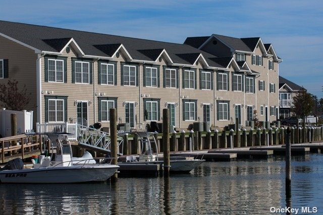 #1 photo, 60 Front Street, 长岛 East Rockaway , NY 11518