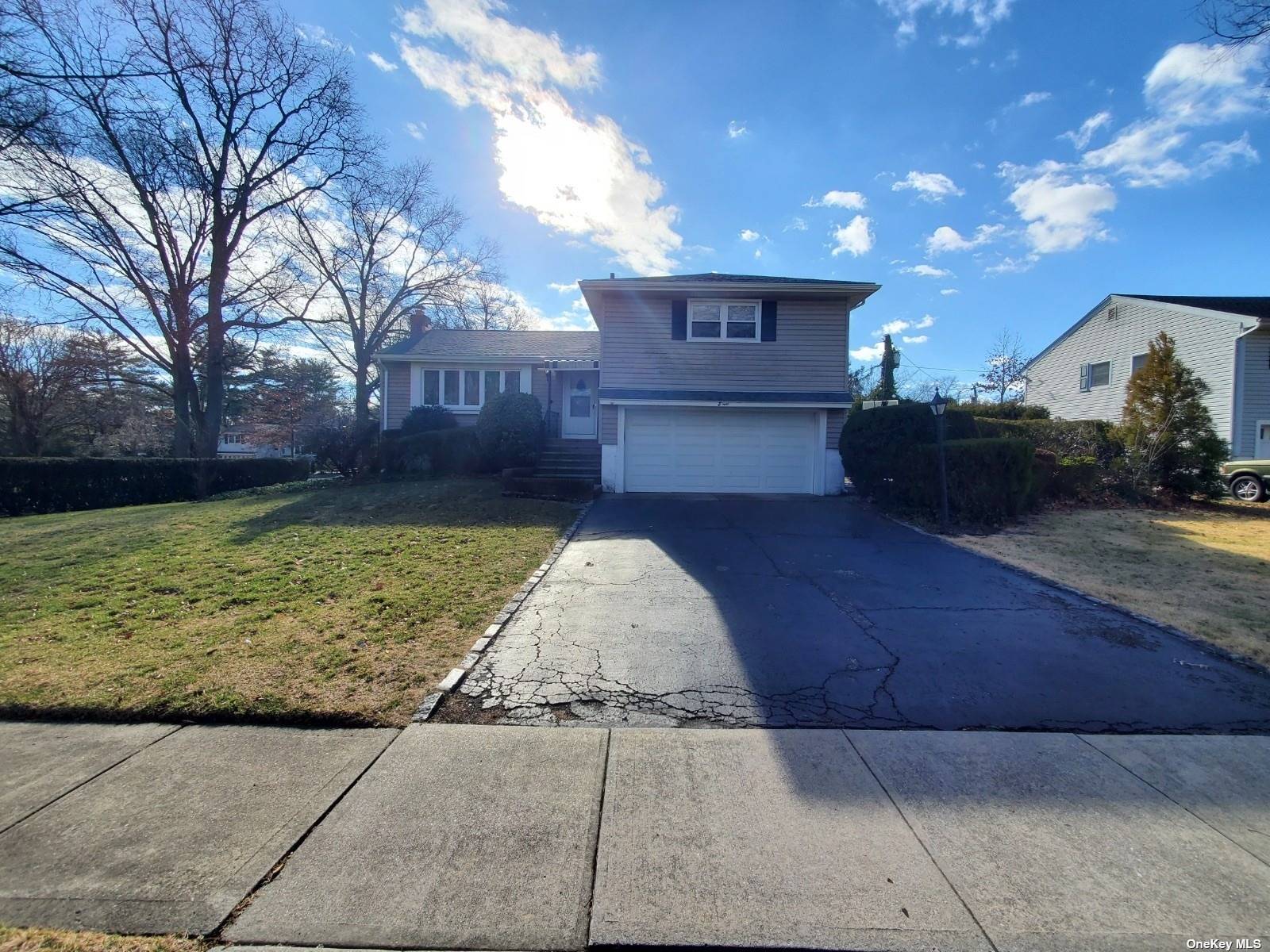 #1 photo, 8 Surrey Lane, 長島 花園城 Garden City , NY 11530