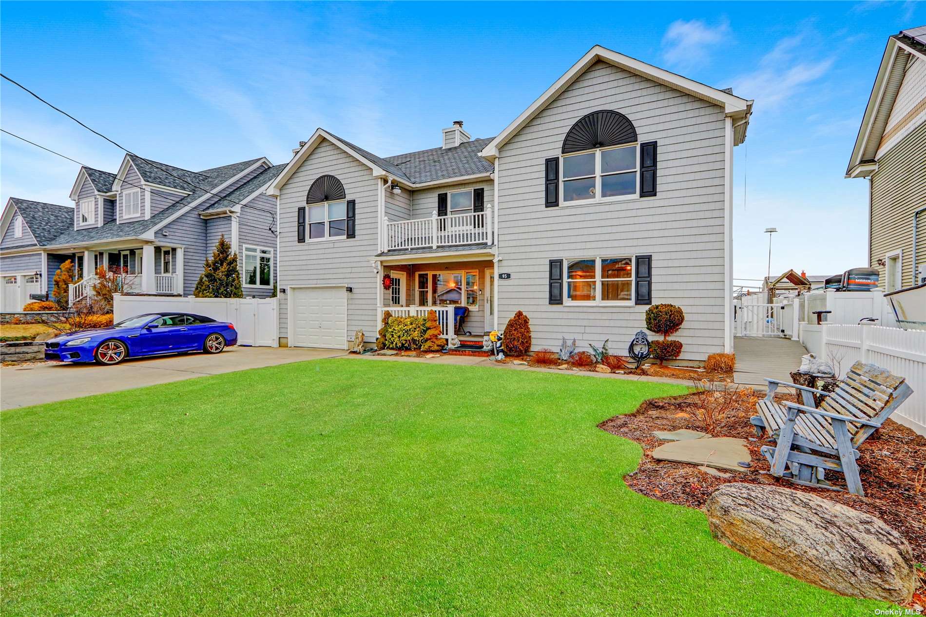 #1 photo, 95 Midway Street, 东长岛 Babylon , NY 11702