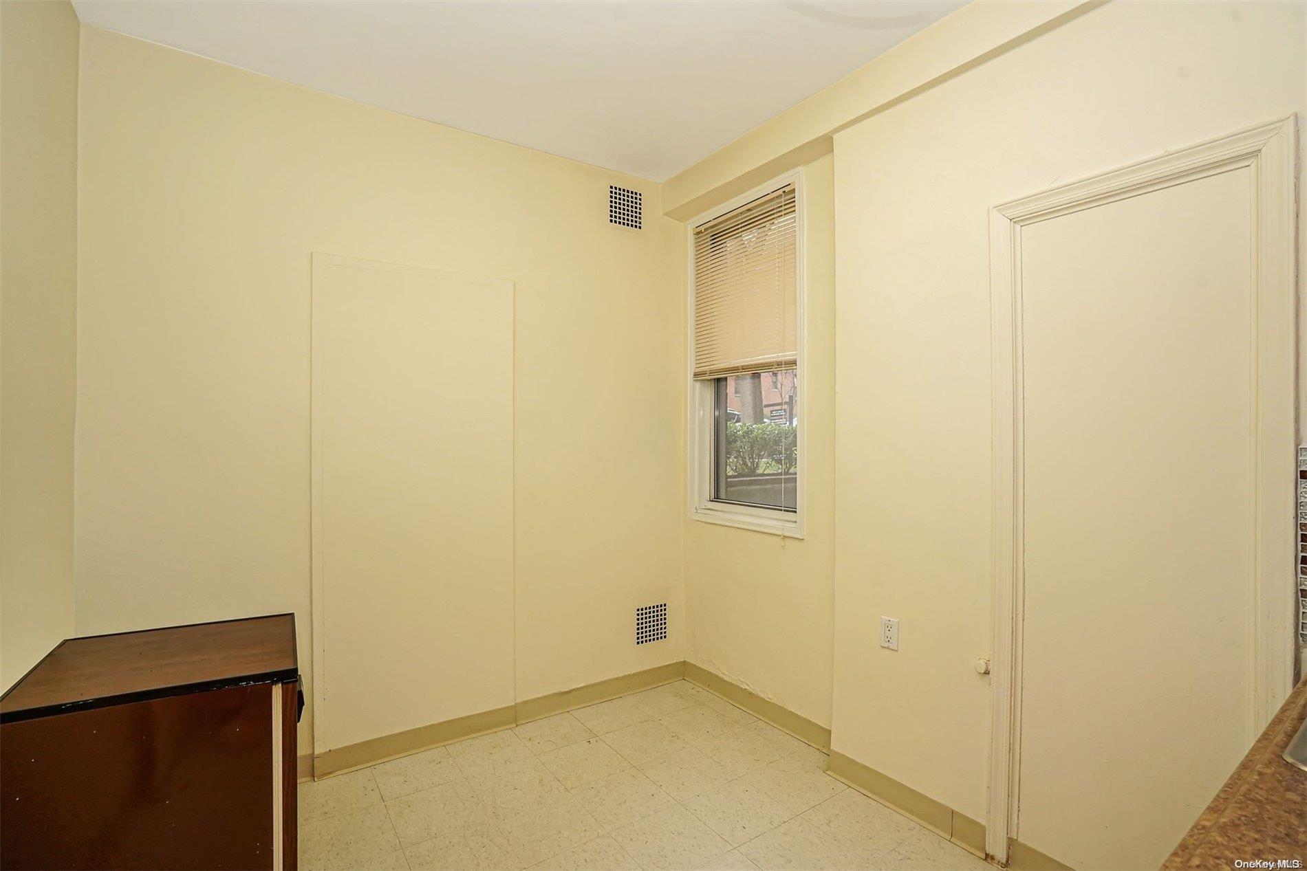#15 photo, 110-50 71st Road, クイーンズ区 Forest Hills , NY 11375