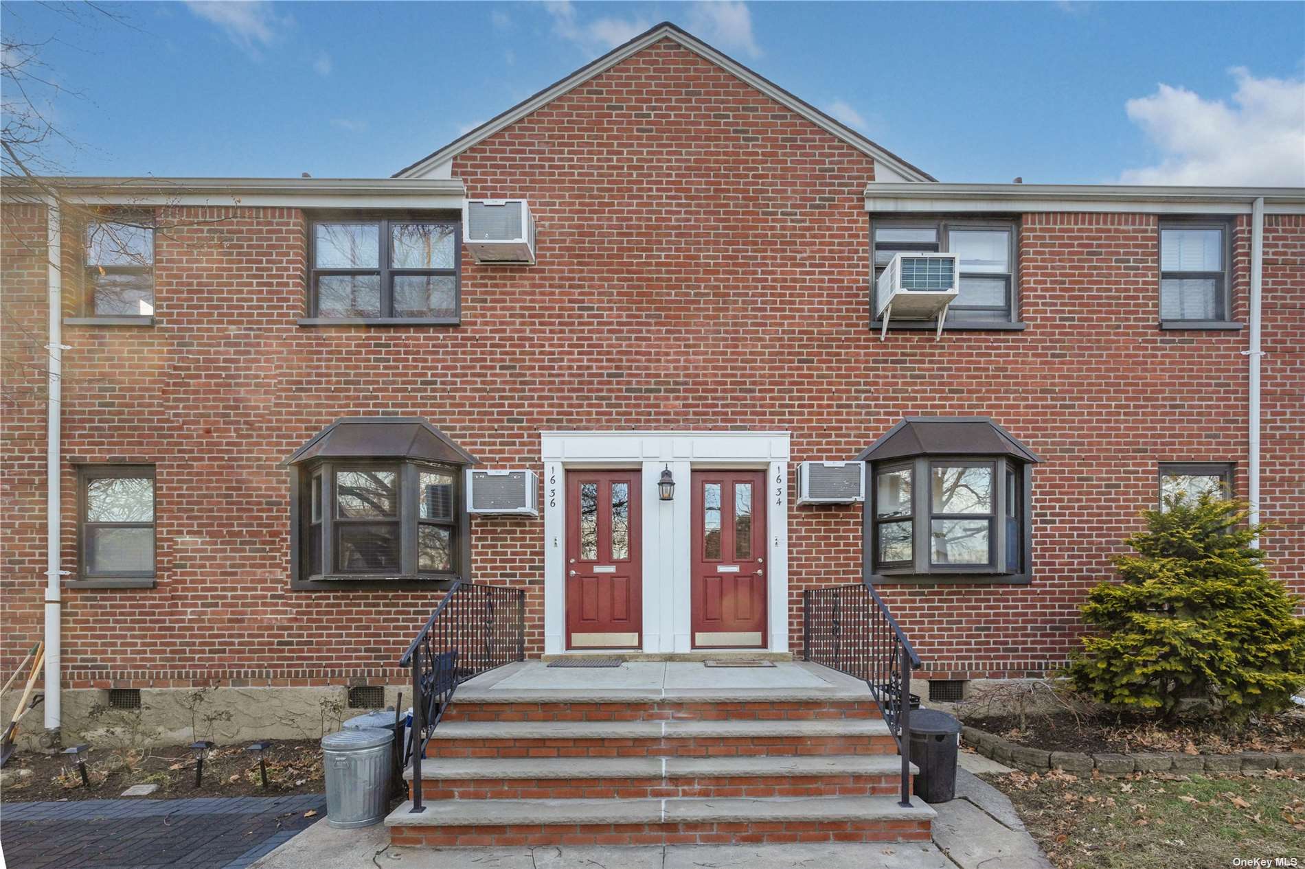 #1 photo, 16-34 160th Street, 皇后區 白石鎮 Whitestone , NY 11357