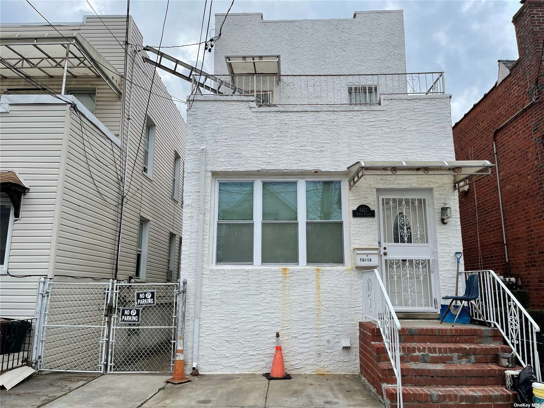 #1 photo, 56-12 134 Street, 法拉盛 Flushing , NY 11355